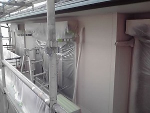 外壁完了、大屋根完了