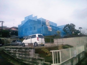 巨大モンスターの中には