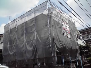 見積り提出、現場回り色板見本提出、下見積り作成。